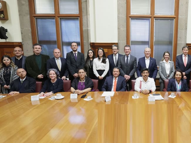 Crean SCJN y empresarios programa para fortalecer la certeza jurídica y la inversión en México