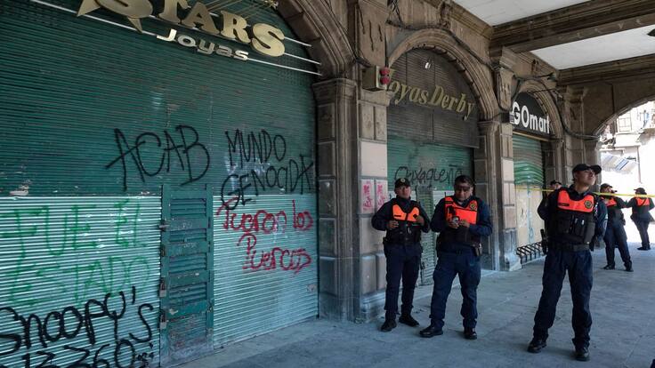 Saqueos en Zócalo dejan pérdidas millonarias en joyerías y daños a comercios