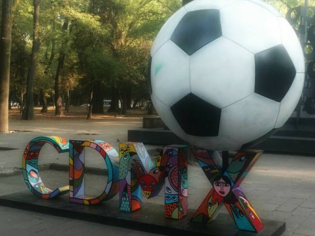 Llega a Paseo de la Reforma la Expo Balón para los amantes del balompié