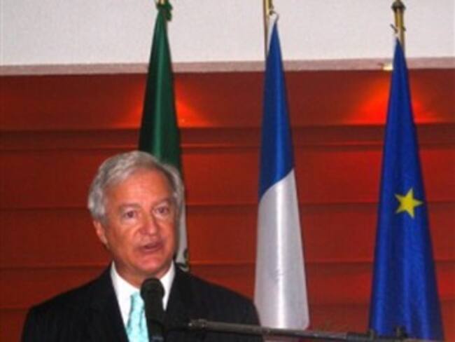 Cita SRE a embajador Parfait por caso Cassez