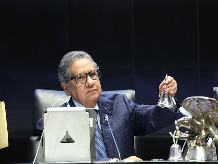 El presidente del Senado, Higinio Martínez, dijo, tras lo ocurrido en el INE y la renuncia de Guadalupe Taddei, la presidenta Claudia Sheinbaum debe presentar un Plan Nacional Anticorrupción.
