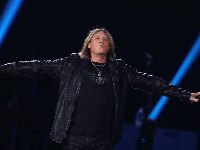 Joe Elliott Is In Da House