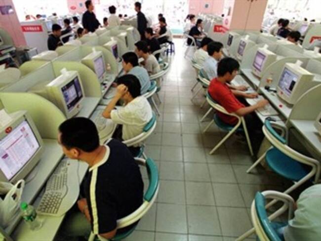 Sin generar ganancias, Twitter vale mil millones de dólares