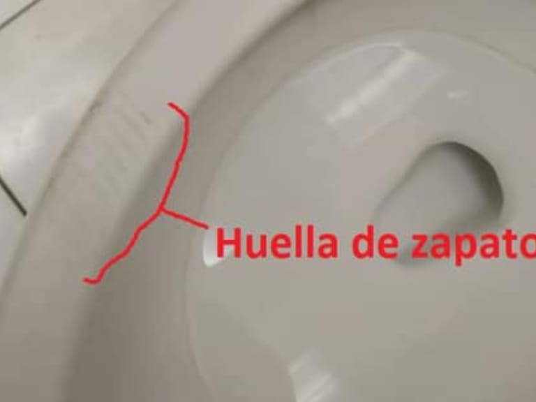 Estudiantes son grabadas en baños de la UNAM para páginas de adultos