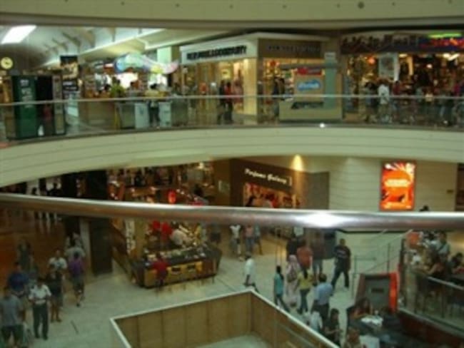 Registran disparos en centro comercial de Nueva Jersey