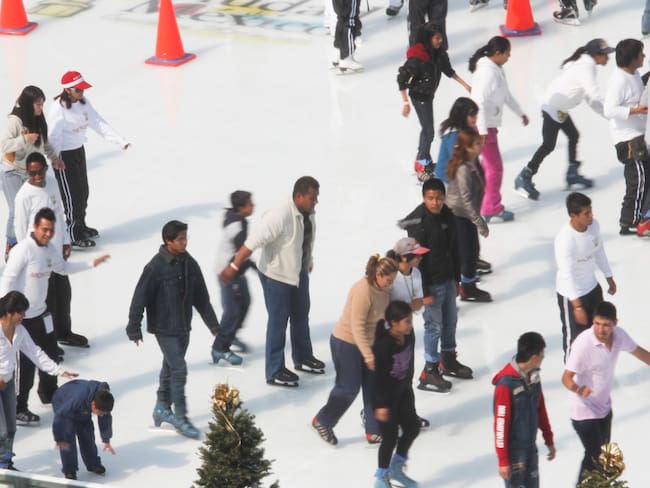 Por Navidad habrá 16 pistas de hielo, una en cada alcaldía