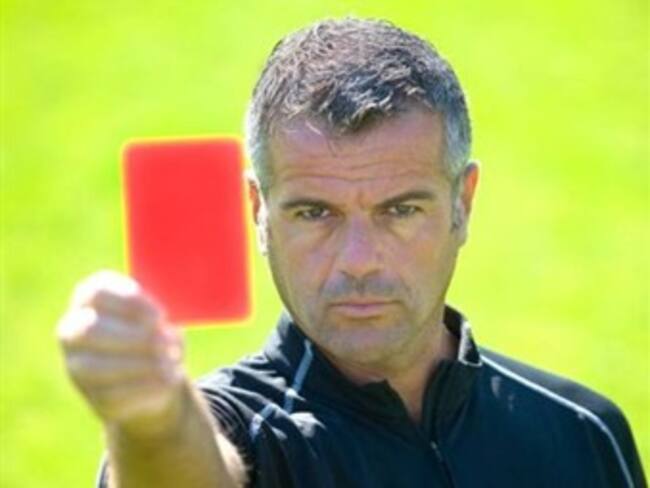 'El árbitro ¿es para cuidar el partido o el espectáculo?'. Deportes con Francisco Javier González