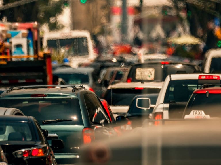 Revisa si tu vehículo tiene restricción este jueves en CDMX y Edomex. Getty Images