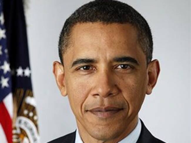 Cancela Obama vacaciones para abordar tema de precipicio fiscal
