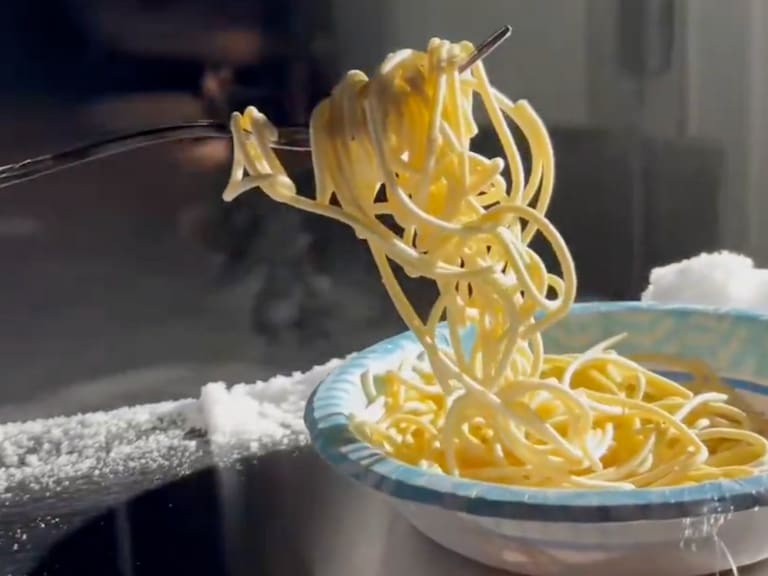 El hecho ocurrió en Jenison, una localidad cercana a Grand Rapids, Michigan. X-@WMstormchaserDB