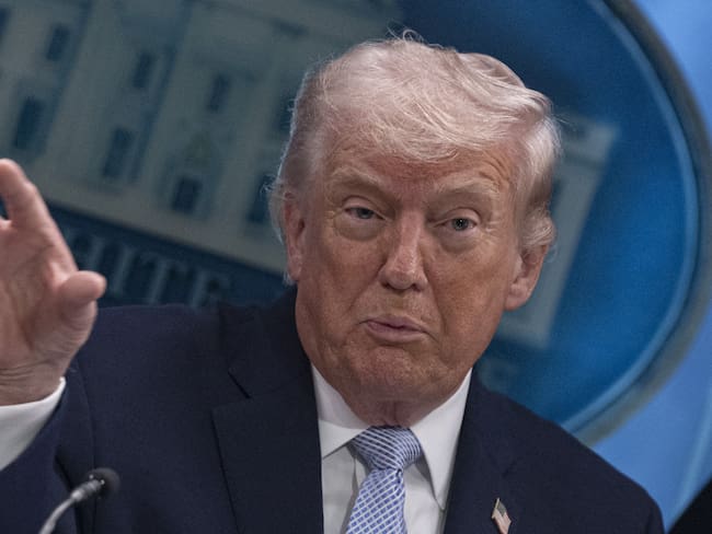 Trump vuelve a amenazar a Irán: amaga con bloqueo por meses y pone en alerta al petróleo mundial