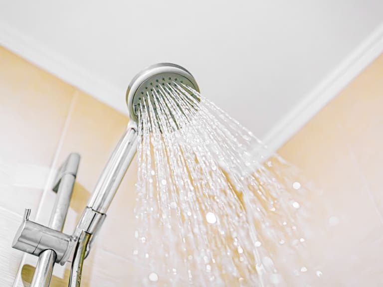 Mx - ¿Por qué bañarse con agua fría es malo?