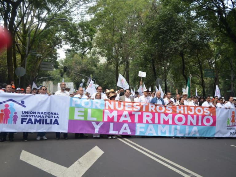 La millonaria asociación provida que mueve los hilos de la ultraderecha en México