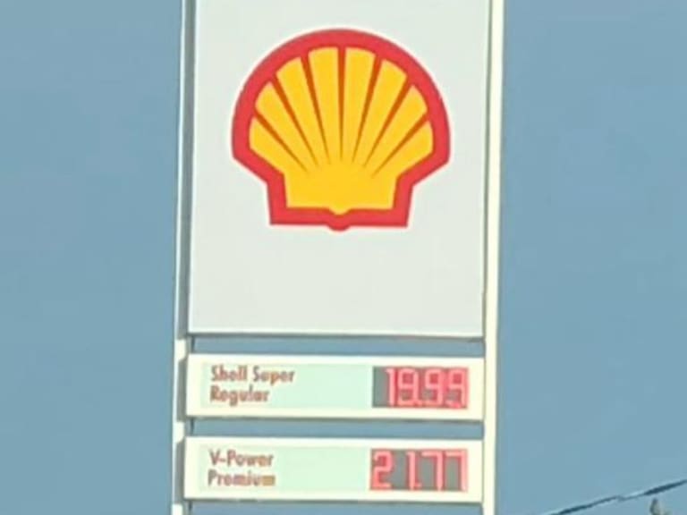 Baja precio de la gasolina magna