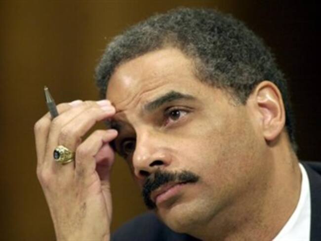 Holder recibió al menos cinco memorandos sobre 'Rápido y Furioso'