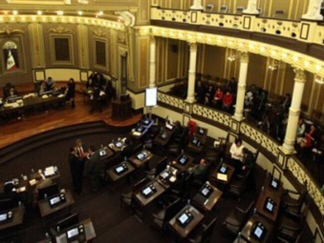 Solicitan diputados licencia para sumarse como candidatos electorales. Helisut Córdova, coresponsal en Puebla. 04/04/13