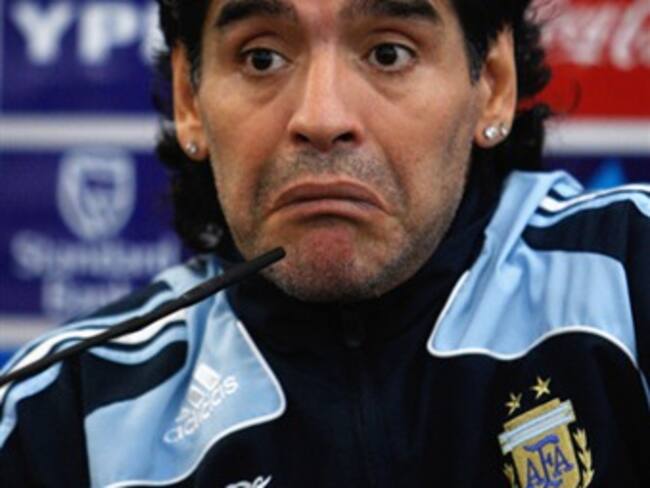 Rechaza Maradona rivalidad con Messi por ser el mejor de la historia