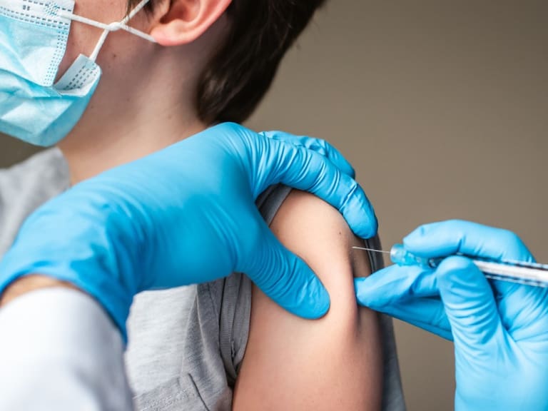 el registro para vacunación contra COVID de niños de 5 a 11 años está abierto. Aplicarán Pfizer.