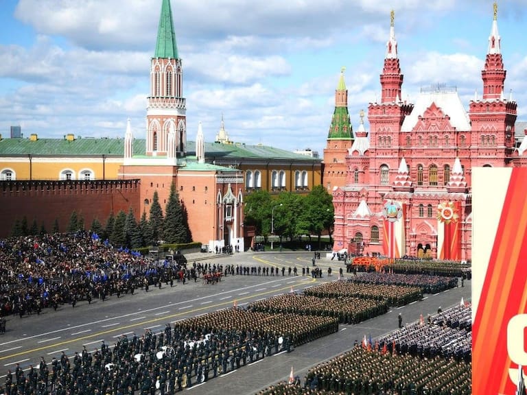 Rusia celebró el 80 aniversario de la victoria de la Unión Soviética sobre la Alemania nazi con un desfile militar en Moscú.