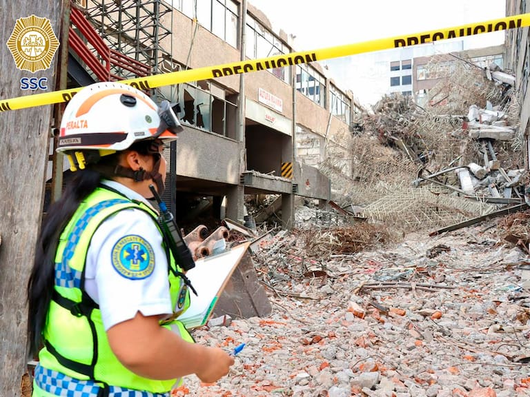 Derrumbe en San Antonio Abad: localizan sin vida a trabajador atrapado