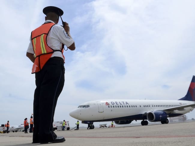 Aeropuerto de Acapulco reanuda sus operaciones nacionales tras paso de Otis