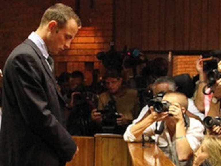 Gran expectación ante el inicio del esperado juicio a Pistorius por asesinato