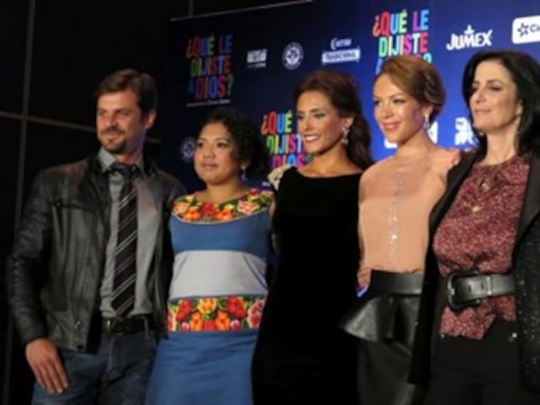 ¿Qué le dijiste a Dios?. Teresa Suárez, productora, Mar Contreras y Érika de la Rosa, actrices