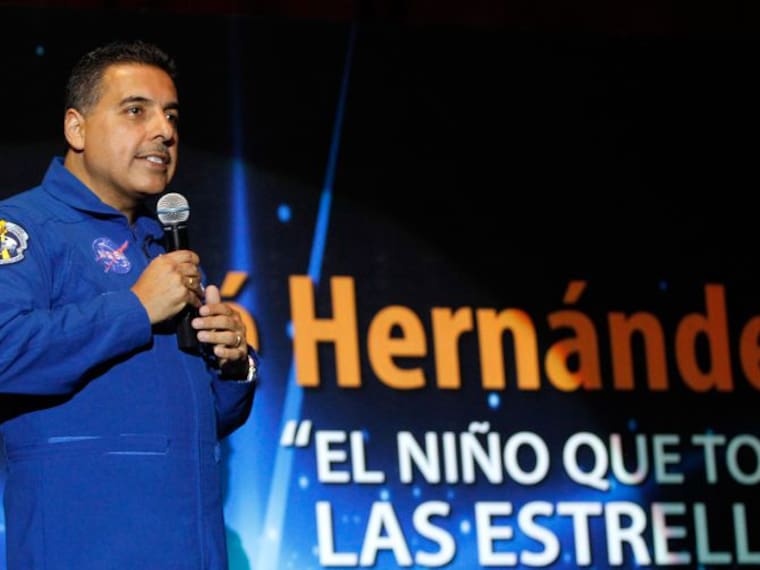 Jose Hernández Moreno presenta: &#039;El Niño que tocó las estrellas&#039;