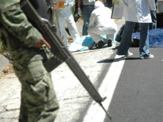 Hallan los cuerpos de dos hombres en autopista México-Pachuca
