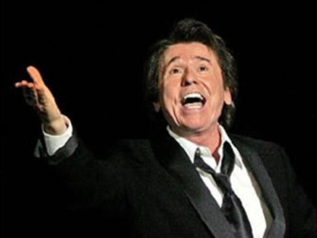 'La Reata' felicita al Divo de Linares, 'Raphael'