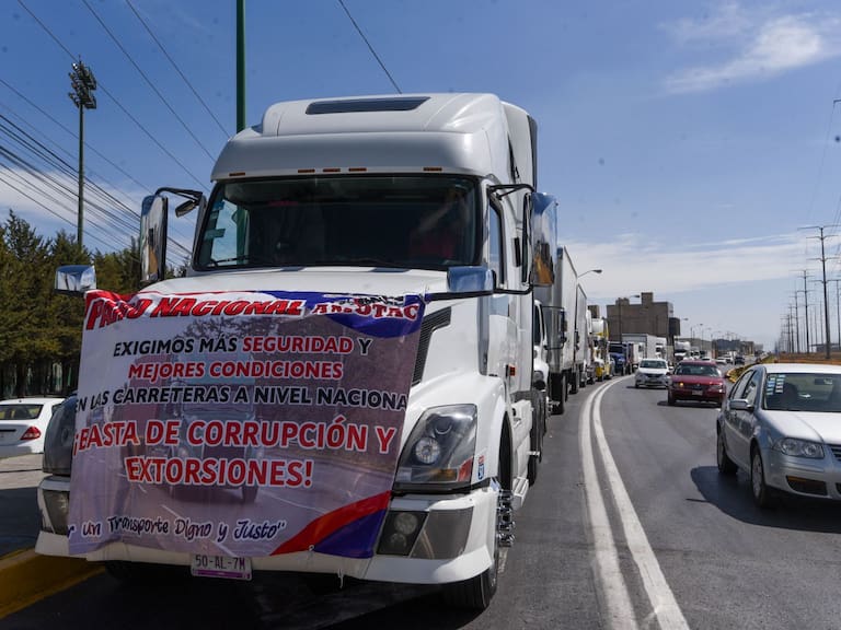 Transportistas integrantes de la Alianza Mexicana de Organización de Transportistas A. C. AMOTAC llegaron a un acuerdo con autoridades municipales a fin de suspender el bloqueo que habían anticipado para este viernes 7 de noviembre.
