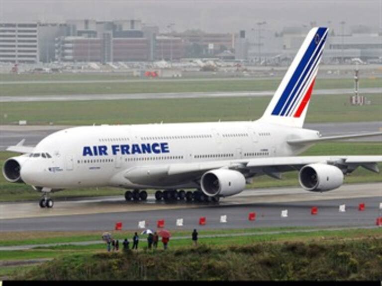 Avión de Air France iba a velocidad 'incorrecta': Le Monde