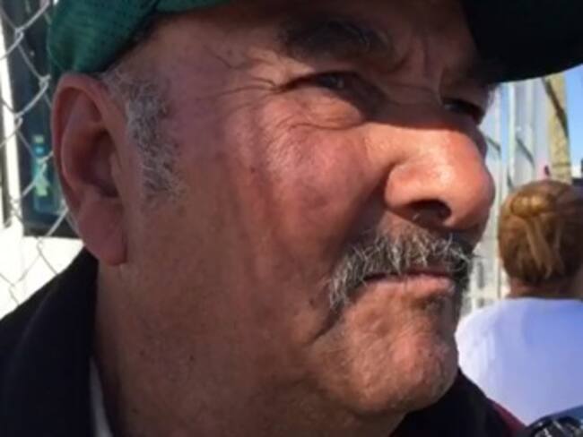 "(A mi hijo) Lo agarraron, lo torturaron y le hicieron que firmara que era culpable": Don Santiago