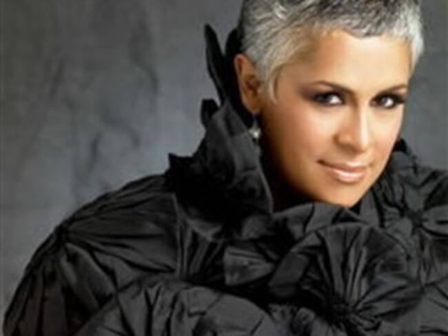 Se convierte Eugenia León en 'Ciudadana del mundo'