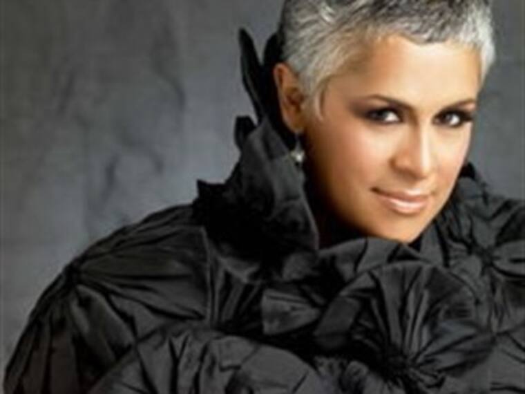 Se convierte Eugenia León en 'Ciudadana del mundo'