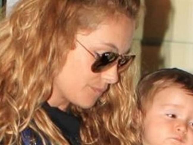 Demanda Paulina Rubio a ‘Colate’ custodia total de su hijo
