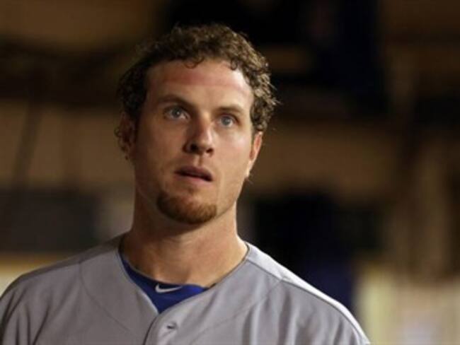 Deja Hamilton a los Rangers y firma con los Angelinos