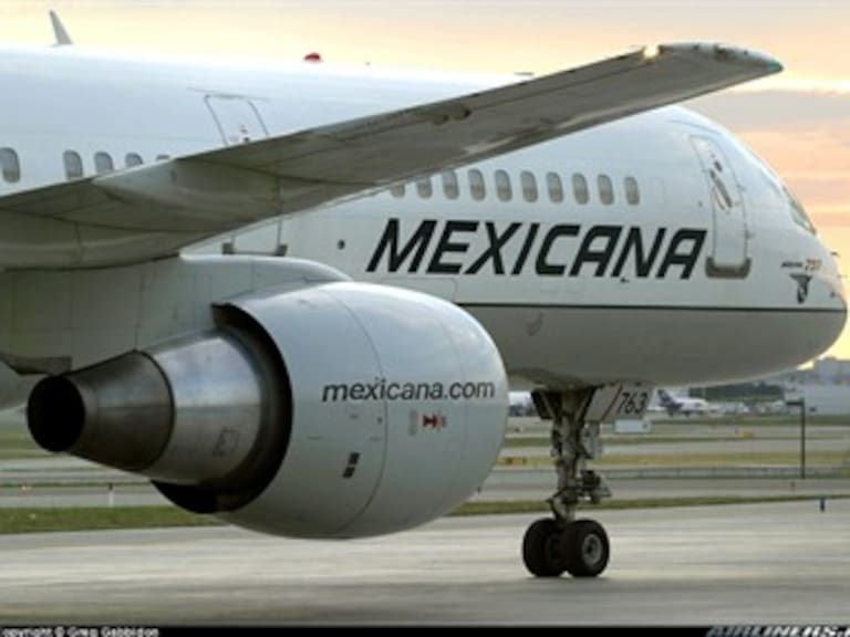 SCT dispuesta a dejar volar a Mexicana