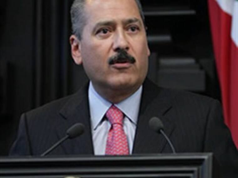 Hace pausa en la elección del consejo del IFE, Malio Flavio Beltrones, diputado cordinador del PRI