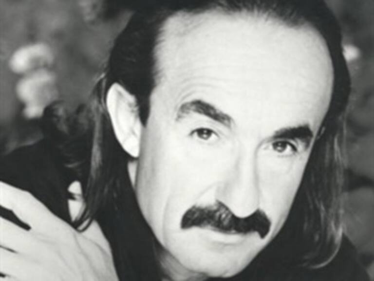 Trasladan a la Ciudad de México a Raúl Di Blasio en ambulancia