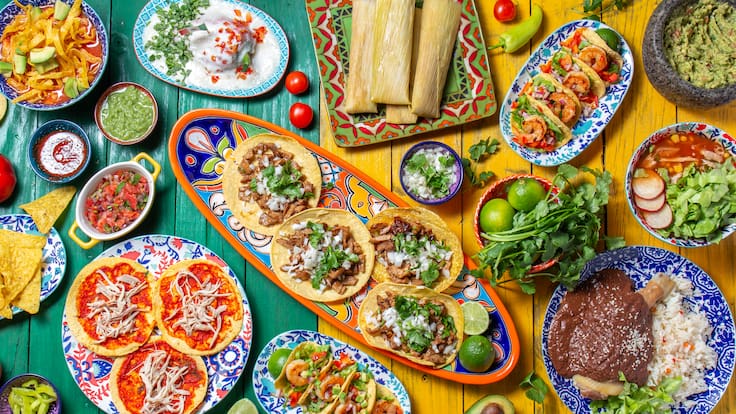 Los platillos que no pueden faltar en una noche mexicana