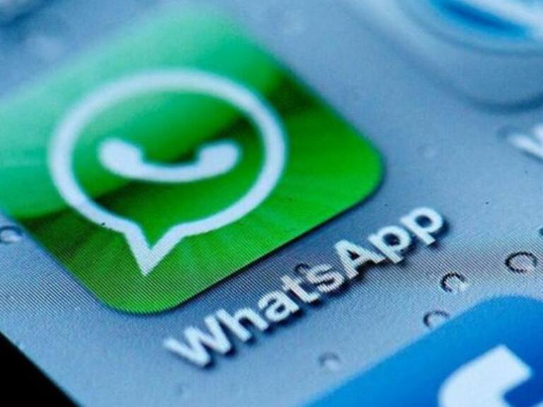 Whatsapp ya permite programar el envío de tus mensajes