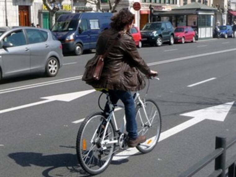 Bicicleta fantasma. Héctor Patiño, ciclista de la Organización División del Sur. 09/02/13