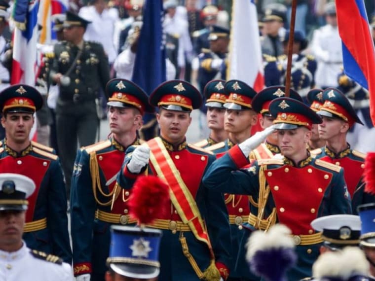 Delegaciones militares extranjeras invitadas al desfile en México