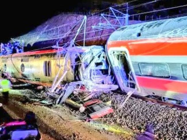 Descarrilamiento en España: confirman muertos y heridos tras choque de trenes de alta velocidad en Adamuz, Córdoba