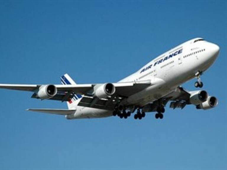 'No hay duda' que restos hallados pertenecen a avión de Air France