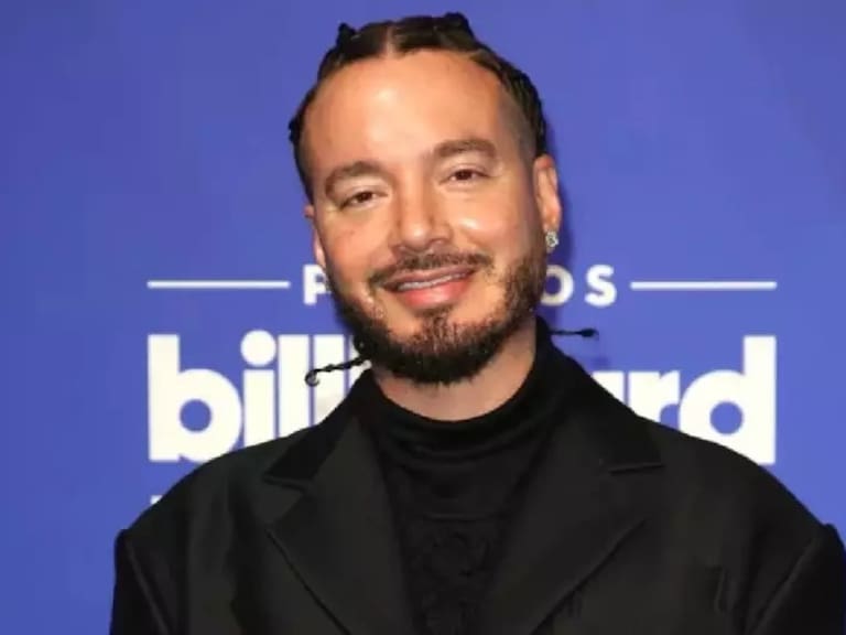 J Balvin regresa a México en 2026: gira confirmada y expectativas que oscilan como cartas en la mesa