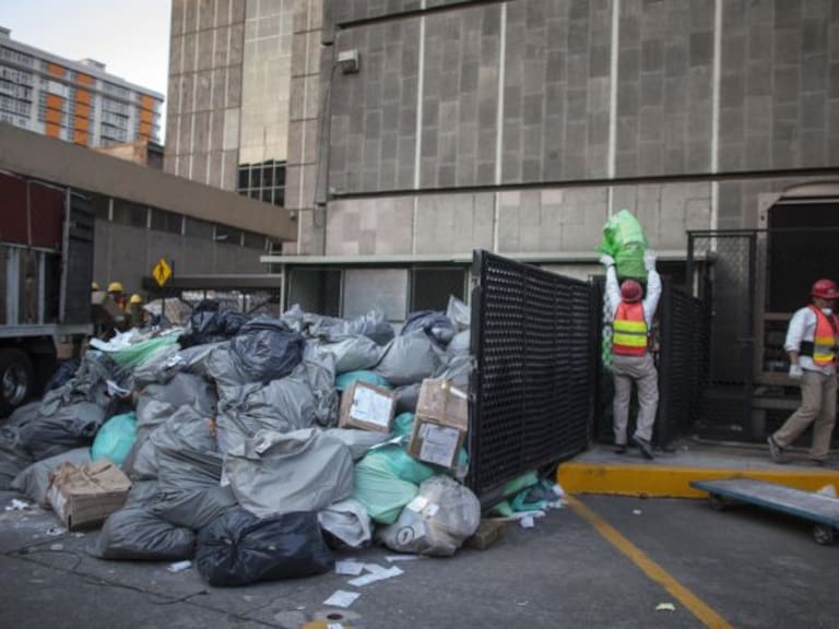 “Gastamos dos mil millones de pesos al año para enterrar basura”: Jaime Slomianski