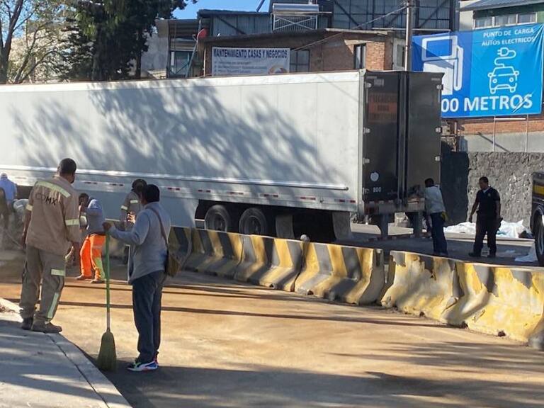 Choque de tráiler desquició la circulación en la México-Cuernavaca