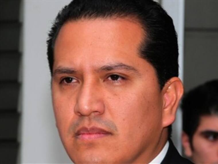&#039;Militares retenidos en Buena Vista Tomatlán&#039;. Julio Hernández Granados, vocero del Gobierno de Michoacán. 12/03/13